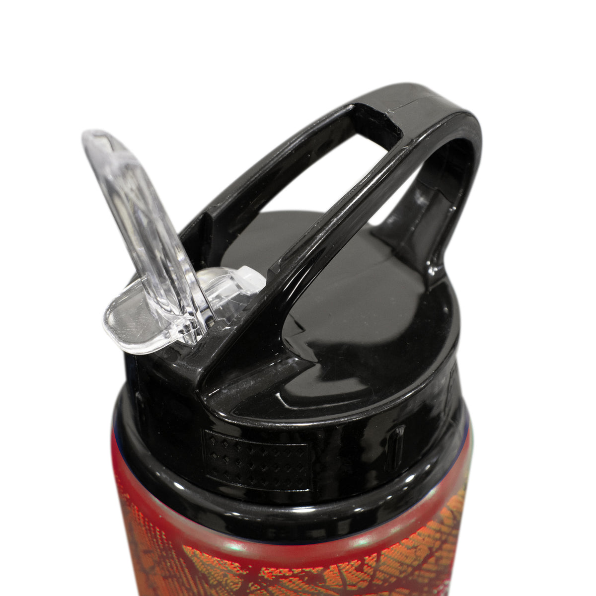 Close up of black lid and straw on the Arsenal Aluminium water bottle on a white background