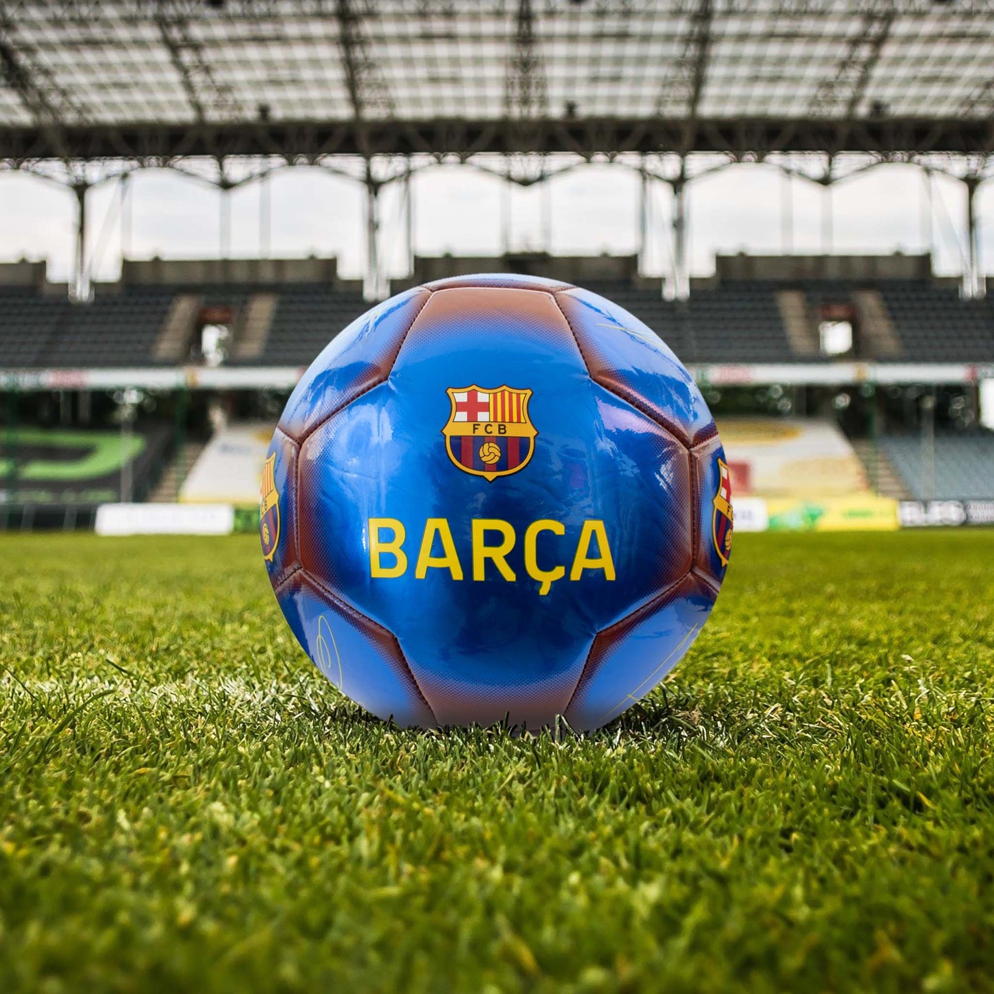 Barcelona Classic Metallic Signature Football