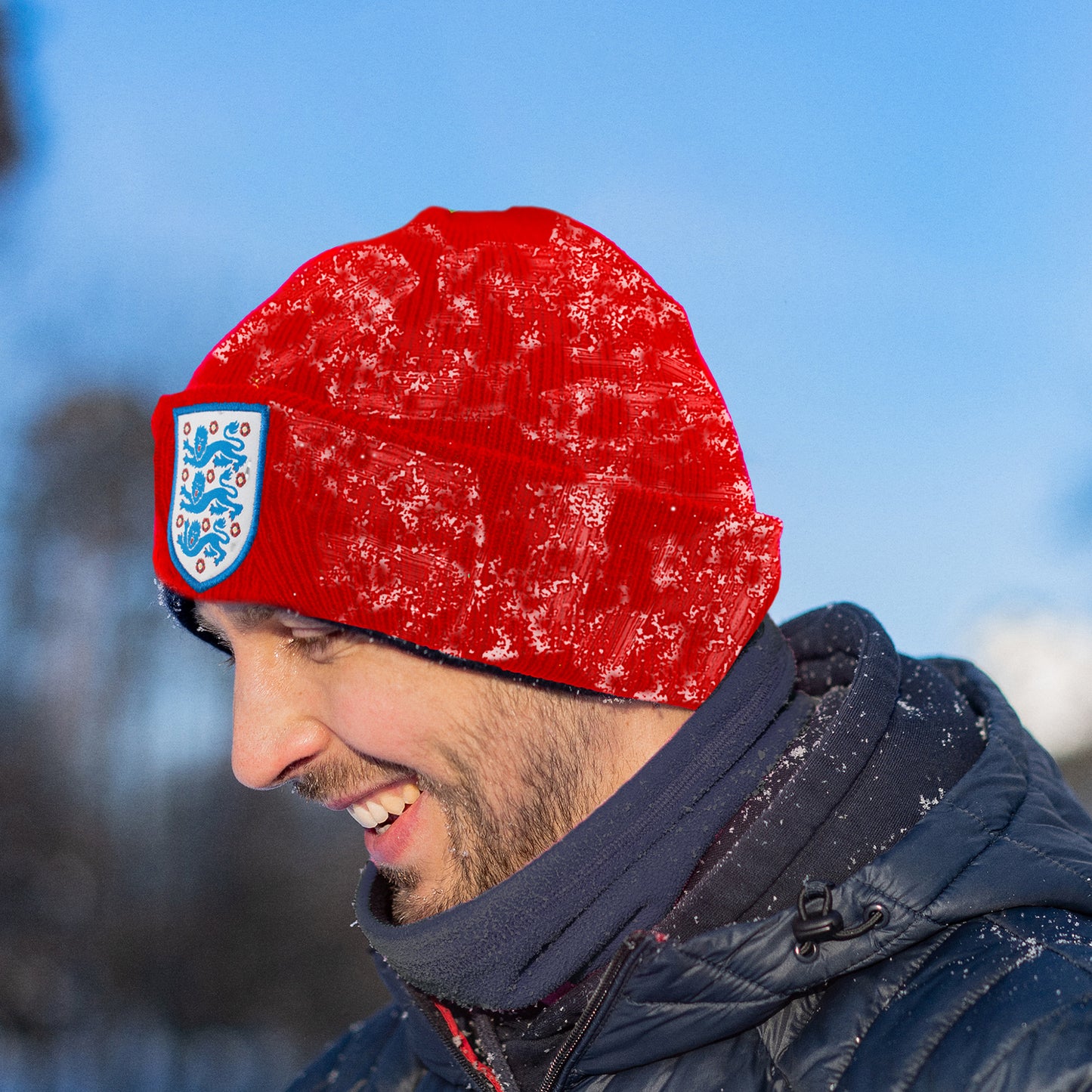 Hy-Pro Officially Licensed England Beanie Hat - Warm & Comfortable Winter Beanie Hats For Football Supporters - Cosy Red Hat with Team Logo