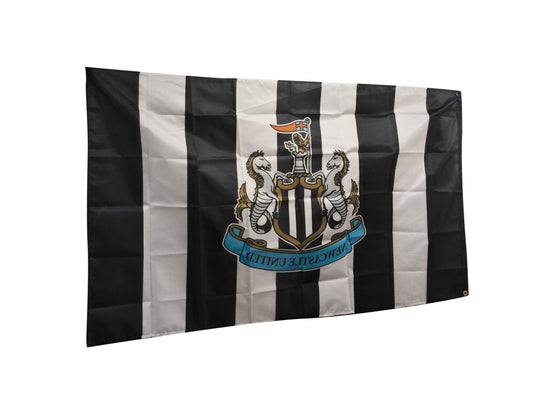 Newcastle United F.C. Crest Flag 5ft x 3ft