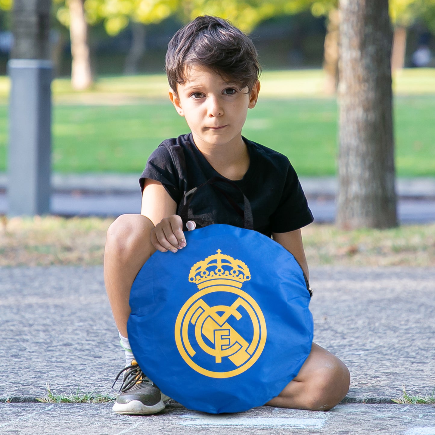 Hy-Pro Officially Licensed Real Madrid 4ft x 3ft Pop Up 2 in 1 Target Football Goal