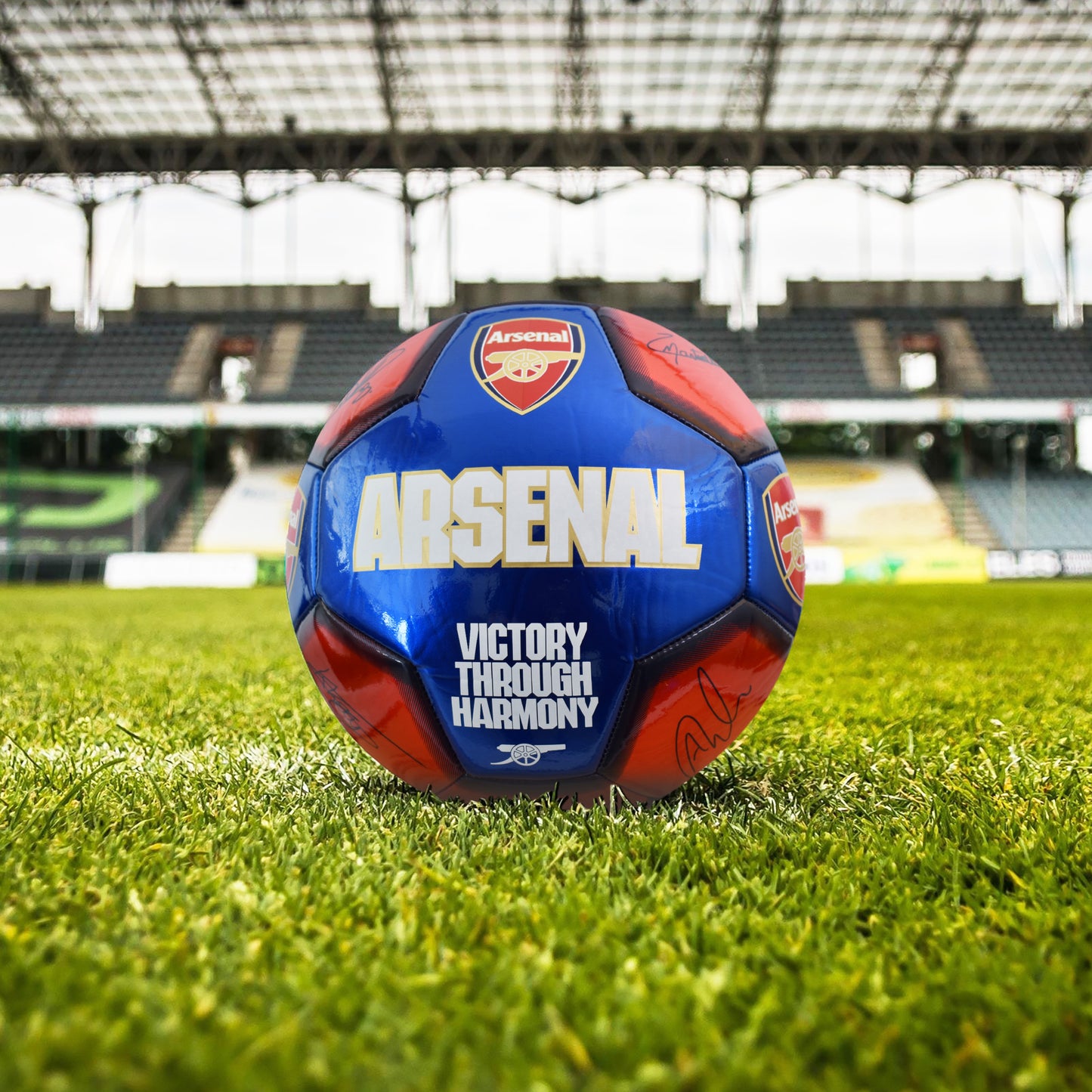 Arsenal Classic Metallic Signature Football - Size 5