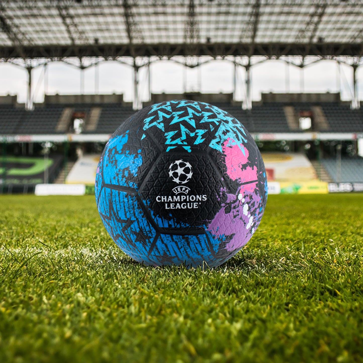 Hy-Pro Officially Licensed UEFA Champions League Rubber Street Football