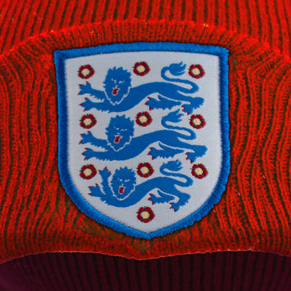 Hy-Pro Officially Licensed England Beanie Hat - Warm & Comfortable Winter Beanie Hats For Football Supporters - Cosy Red Hat with Team Logo