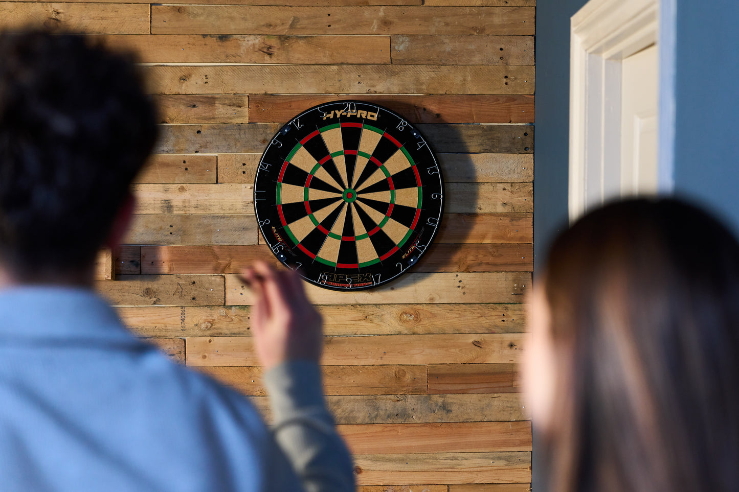 Hy-Pro Apex Dartboard - Staple Free, Blade Wire, Grade A Sisal, Indoor and Outdoor