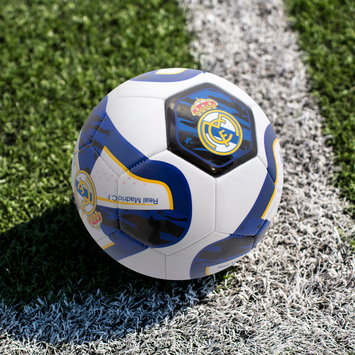 Balón Oficial Real Madrid Tamaño 5 - Material PU, Colección Oficial | Ideal Para Entrenamiento Y Regalo